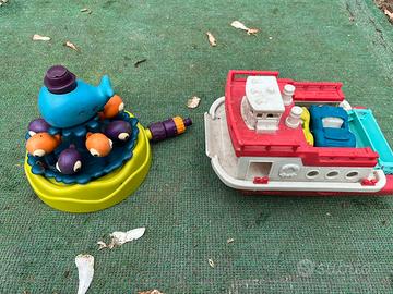 Giocattoli fontana e barca