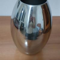 "Mirror Vase" London