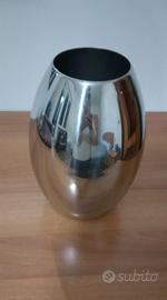 "Mirror Vase" London