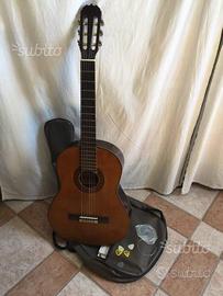Chitarra classica ASAHI