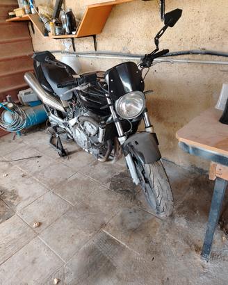 moto Honda Hornet 600 