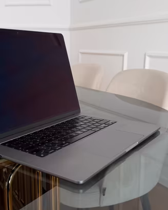 Apple MacBook Air 15" M3 (2024)+ Magic Mouse