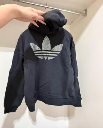 felpa di addidas