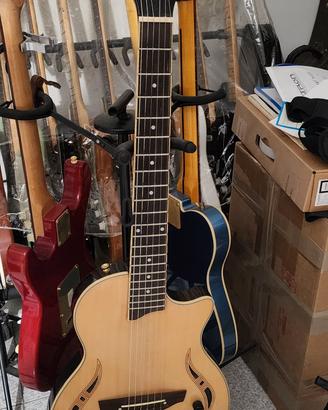 chitarra acustica elettrica 