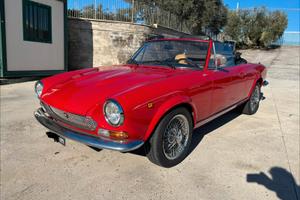 Fiat 124 spider