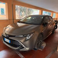 Toyota corolla 2.0 lounge