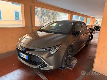 Toyota corolla 2.0 lounge