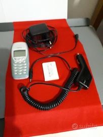 cellulare  con piccoli giochi in scheda madre