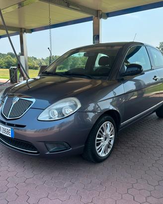 Lancia Ypsilon 1.2 Benz DIVA - 2011