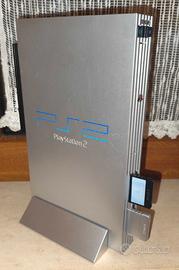 PlayStation 2 argento con hdloader più sei giochi