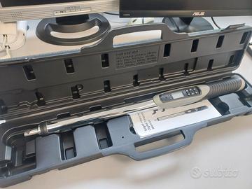 Chiave dinamometrica digitale 20-200 Nm