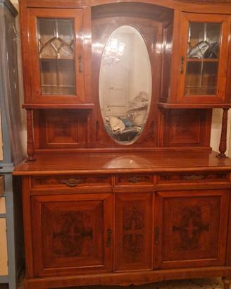 Credenza d'epoca primi 900