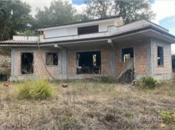 Villa da finire Itri LT loc. Vagnoli