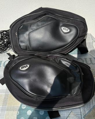 Borsa laterali Givi semi rigide per moto