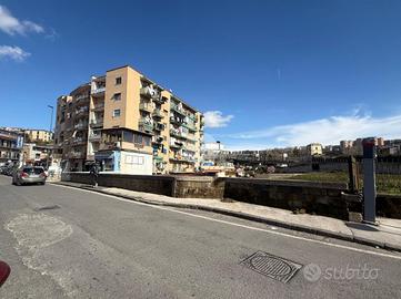 3 LOCALI A NAPOLI