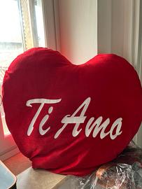 Cuore peluche gigante