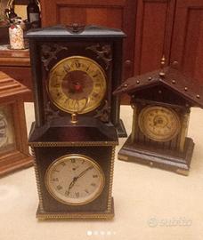 Lotto orologio da tavolo in legno