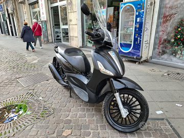 Piaggio Beverly 300