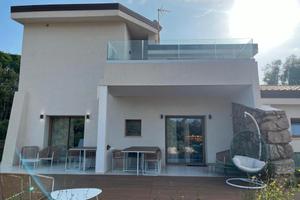 Low cost camere con bagno o villa sulla spiaggia
