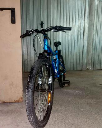 Bicicletta Rockrider 24" Mountain Bike