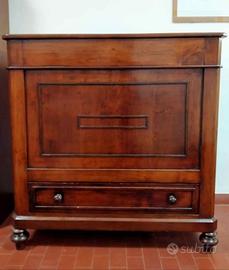 Mobile contenitore in abete