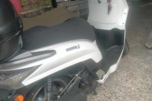 Kymco People s 
