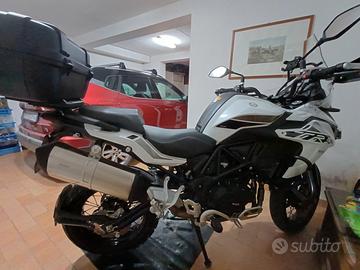 moto benelli