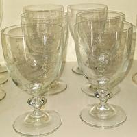 Set bicchieri da vino in cristallo lavorato