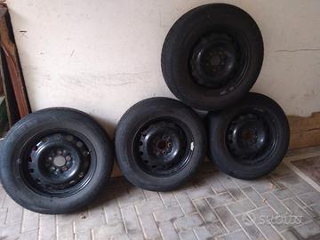 Pneumatici invernali + cerchi per Nissan Qashqai