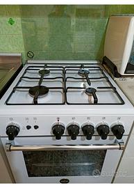 Cucina a Gas con forno