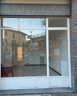 Locale commerciale uso negozio/ufficio