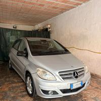 Mercedes Classe B180