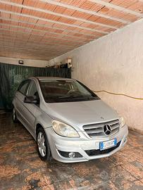 Mercedes Classe B180