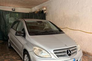 Mercedes Classe B180