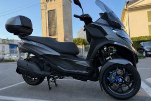 MP3 400 hpe sport 2025 6000 km