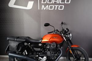 Moto Guzzi V7 Stone