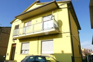 CASA SEMINDIPENDENTE A FORLÌ