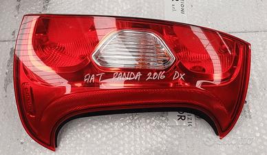 Fiat Panda 1.3 Mjt fanale posteriore destro