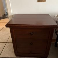 Coppia comodini in legno