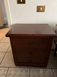 Coppia comodini in legno