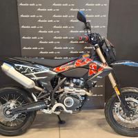 QJ MOTOR COV 125 MOTARD