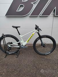 SCOTT SPARK RC TEAM ISSUE scontata