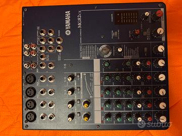 Mixer Yamaha mg82cx con effetti