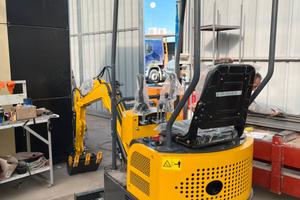 Miniescavatore 10 qli