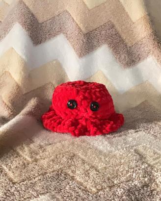 Polipetto Amigurumi in Ciniglia Rossa – Handmade