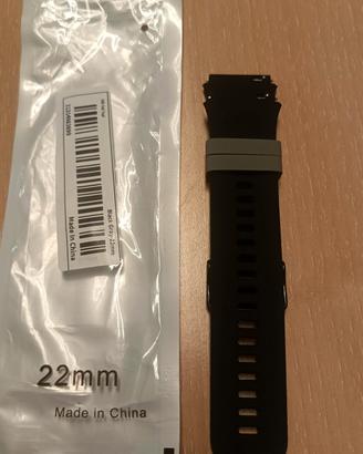 cinturino grigio e nero nuovo mai usato per smartw