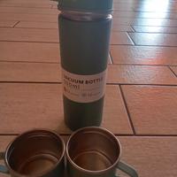 Thermos con tazzine 
