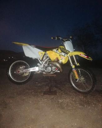 Suzuki rm 125