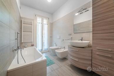 Arredo bagno sottolavabo, lavabo a coppa e pensili