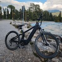 E-Bike Full Suspended con Motore TOP MONDO